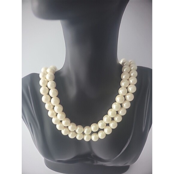 Vintage Necklace Beaded White Multi Strand Jewelry Costume Bride Date - Picture 2 of 10